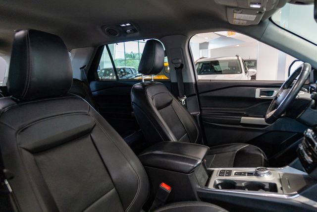 2022 Ford Explorer 3rd row Limited