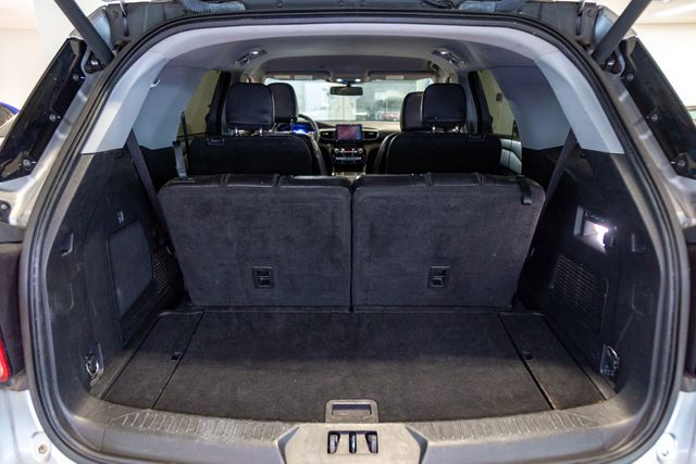 2022 Ford Explorer 3rd row Limited