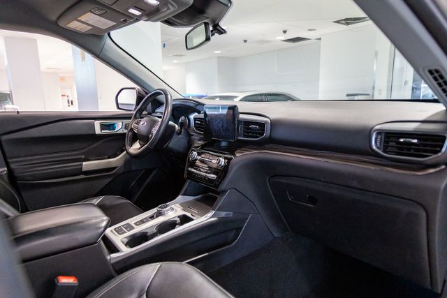 2022 Ford Explorer 3rd row Limited