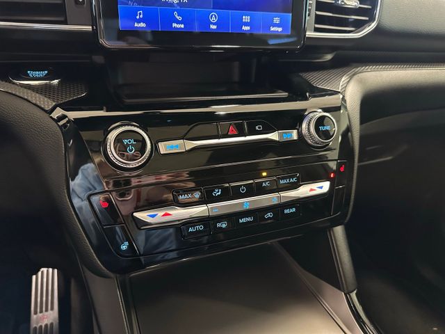 2022 Ford Explorer ST-Line 4x4 Twin Panel Sunroof Tow Package | Irving, Texas | Hopper Motorplex 2022 Ford Explorer ST-Line 4x4 Twin Panel Sunroof Tow Package | Irving, Texas | Hopper Motorplex