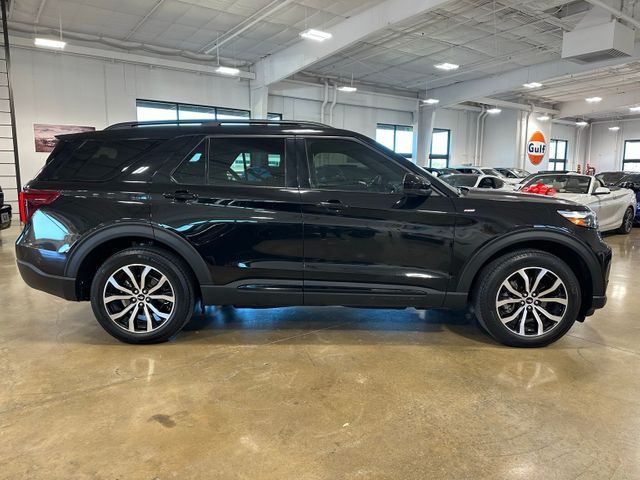 2022 Ford Explorer ST-Line