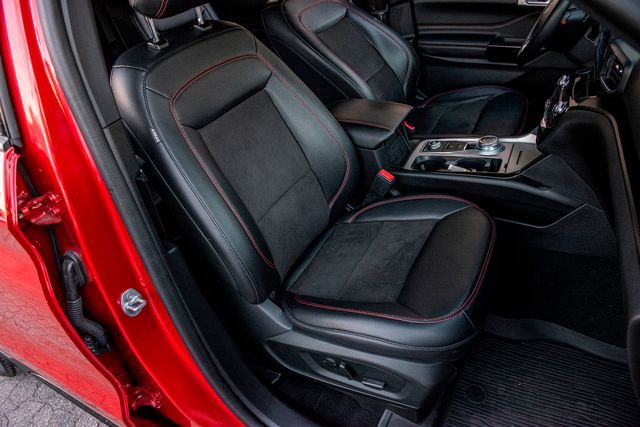 2022 Ford Explorer ST-Line | Van Nuys, CA | Stellar Auto INC. 2022 Ford Explorer ST-Line | Van Nuys, CA | Stellar Auto INC.