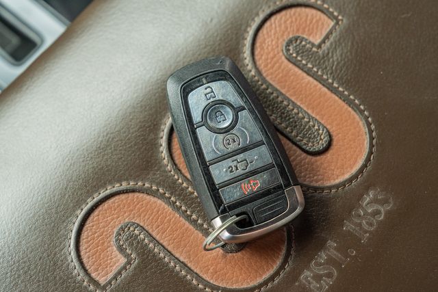 2022 Ford F-150 King Ranch Crew Cab FX4 4X4 / LOADED LUXURY | Austin, TX | Rocky Mountain Truck Stop Austin 2022 Ford F-150 King Ranch Crew Cab FX4 4X4 / LOADED LUXURY | Austin, TX | Rocky Mountain Truck Stop Austin