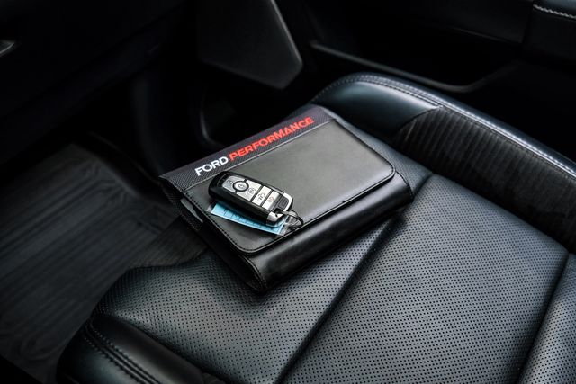 2022 Ford F-150 Raptor 4X4 ROOF, LOADED, CUSTOM WHEELS, TOYO, 34k | Carrollton, TX | Texas Vehicle Exchange 2022 Ford F-150 Raptor 4X4 ROOF, LOADED, CUSTOM WHEELS, TOYO, 34k | Carrollton, TX | Texas Vehicle Exchange