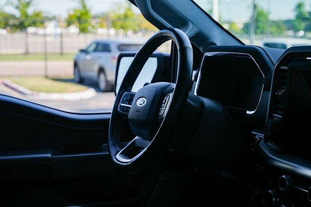 2022 Ford F-150 Lariat FX4 BIG SCREEN W/ UPGRADES / WRAPPED LOADED | Austin, TX | Rocky Mountain Truck Stop Austin 2022 Ford F-150 Lariat FX4 BIG SCREEN W/ UPGRADES / WRAPPED LOADED | Austin, TX | Rocky Mountain Truck Stop Austin