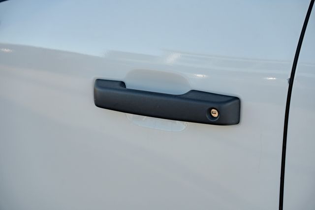 2022 Ford F-150 XL CREW CAB FX4 / CLEAN CARFAX / 5.0L V-8 | Austin, TX | Rocky Mountain Truck Stop Austin 2022 Ford F-150 XL CREW CAB FX4 / CLEAN CARFAX / 5.0L V-8 | Austin, TX | Rocky Mountain Truck Stop Austin