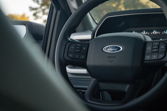 2022 Ford F-150 XL CREW CAB FX4 / CLEAN CARFAX / 5.0L V-8 | Austin, TX | Rocky Mountain Truck Stop Austin 2022 Ford F-150 XL CREW CAB FX4 / CLEAN CARFAX / 5.0L V-8 | Austin, TX | Rocky Mountain Truck Stop Austin