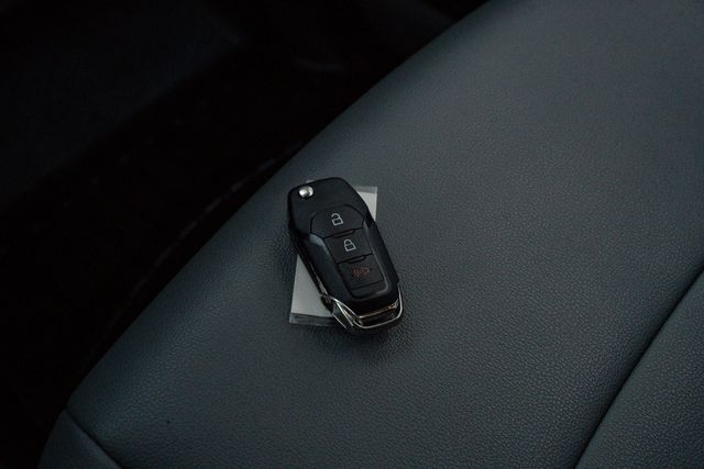 2022 Ford F-150 XL CREW CAB FX4 / CLEAN CARFAX / 5.0L V-8 | Austin, TX | Rocky Mountain Truck Stop Austin 2022 Ford F-150 XL CREW CAB FX4 / CLEAN CARFAX / 5.0L V-8 | Austin, TX | Rocky Mountain Truck Stop Austin