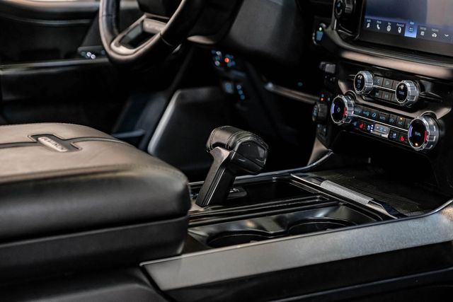 2022 Ford F-150 Platinum FX4 Black Pkg PANO ROOF Pro Power 7.2KW | Dallas, TX | East Dallas Diesel