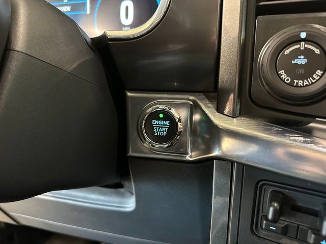 2022 Ford F-150 Lariat Lariat Sport Appearance Lowering Package | Irving, Texas | Hopper Motorplex