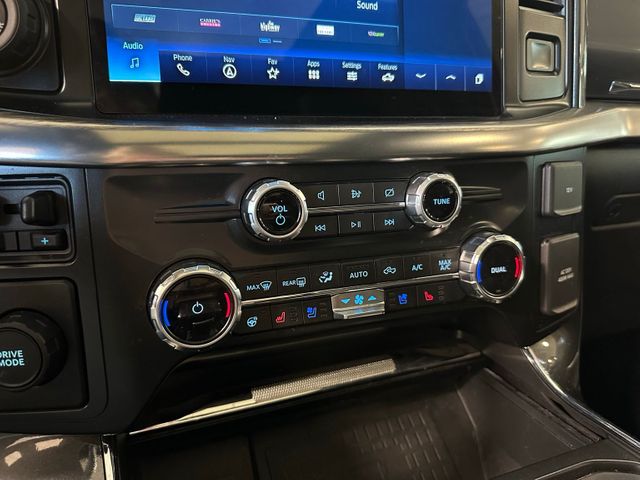 2022 Ford F-150 Lariat Lariat Sport Appearance Lowering Package | Irving, Texas | Hopper Motorplex