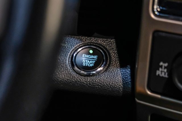 2022 Ford F-250 Super Duty Platinum TREMOR Pano Roof HIGH CAP TOW PKG 1 Owner | Dallas, TX | East Dallas Diesel