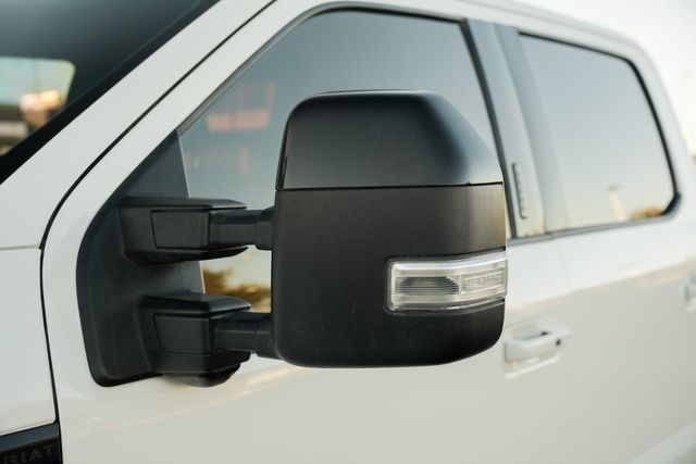 2022 Ford F-250 Super Duty Lariat TREMOR 4X4 / BIG SCREEN / LOADED / 1-OWNER | Austin, TX | Rocky Mountain Truck Stop Austin