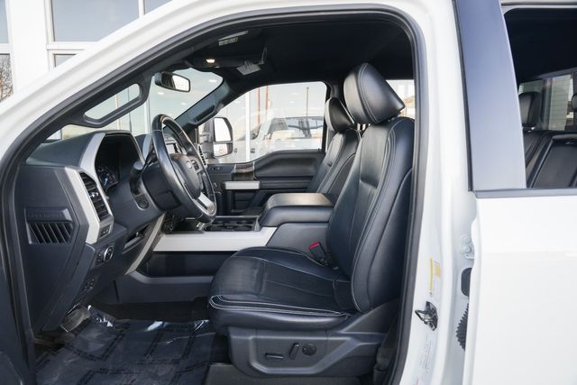 2022 Ford F-250 Super Duty Lariat TREMOR 4X4 / BIG SCREEN / LOADED / 1-OWNER | Austin, TX | Rocky Mountain Truck Stop Austin