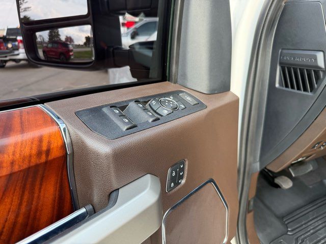 2022 Ford F-250 Super Duty King Ranch | Gifford, IL | Trav's Automotive 2022 Ford F-250 Super Duty King Ranch | Gifford, IL | Trav's Automotive