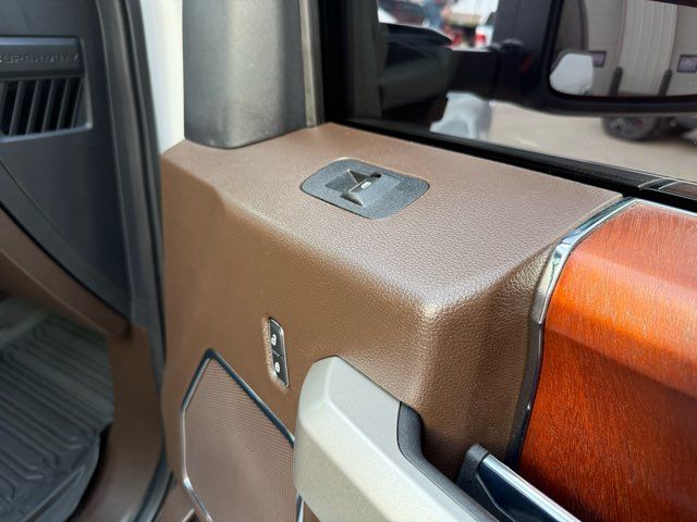 2022 Ford F-250 Super Duty King Ranch | Gifford, IL | Trav's Automotive 2022 Ford F-250 Super Duty King Ranch | Gifford, IL | Trav's Automotive