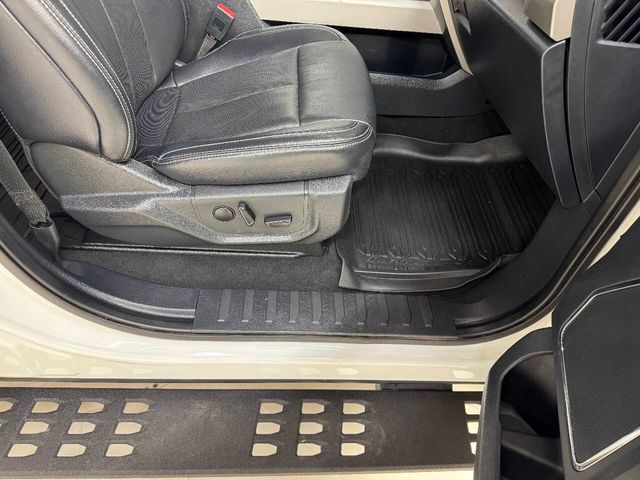 2022 Ford F-250 Super Duty Lariat 4x4 4dr Crew Cab 6.8 ft. SB Pickup | Houston, TX | Houston Auto Credit 2022 Ford F-250 Super Duty Lariat 4x4 4dr Crew Cab 6.8 ft. SB Pickup | Houston, TX | Houston Auto Credit