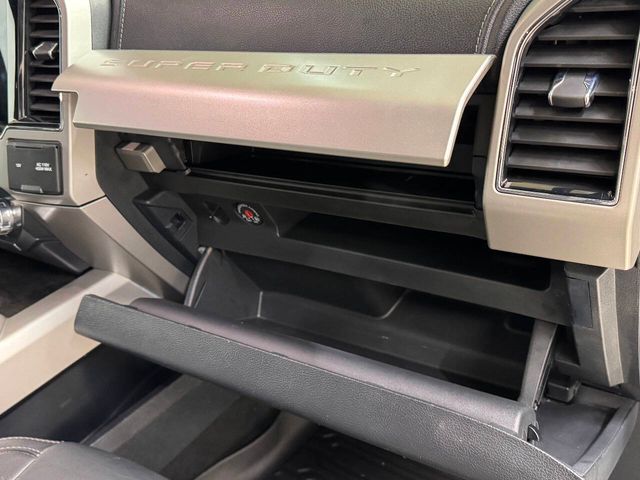 2022 Ford F-250 Super Duty Lariat 4x4 4dr Crew Cab 6.8 ft. SB Pickup | Houston, TX | Houston Auto Credit 2022 Ford F-250 Super Duty Lariat 4x4 4dr Crew Cab 6.8 ft. SB Pickup | Houston, TX | Houston Auto Credit