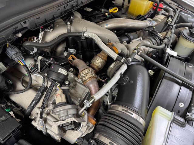 2022 Ford F-250 Super Duty Lariat 4x4 4dr Crew Cab 6.8 ft. SB Pickup | Houston, TX | Houston Auto Credit 2022 Ford F-250 Super Duty Lariat 4x4 4dr Crew Cab 6.8 ft. SB Pickup | Houston, TX | Houston Auto Credit