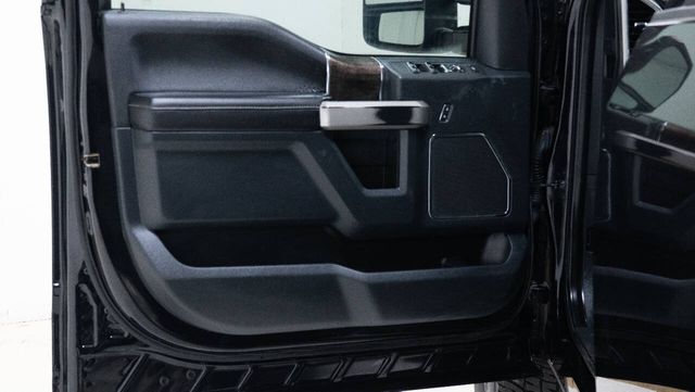 2022 Ford F-250 Super Duty Lariat 4x4 4dr Crew Cab 6.8 ft. SB Pickup | Houston, TX | Houston Auto Credit