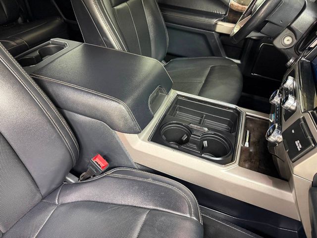 2022 Ford F-250 Super Duty Lariat 4x4 4dr Crew Cab 6.8 ft. SB Pickup | Houston, TX | Houston Auto Credit