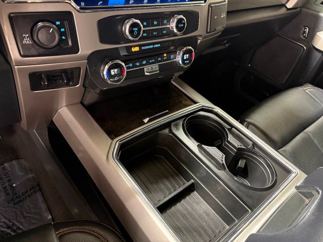 2022 Ford F-250 Super Duty Lariat 4x4 4dr Crew Cab 6.8 ft. SB Pickup | Houston, TX | Houston Auto Credit