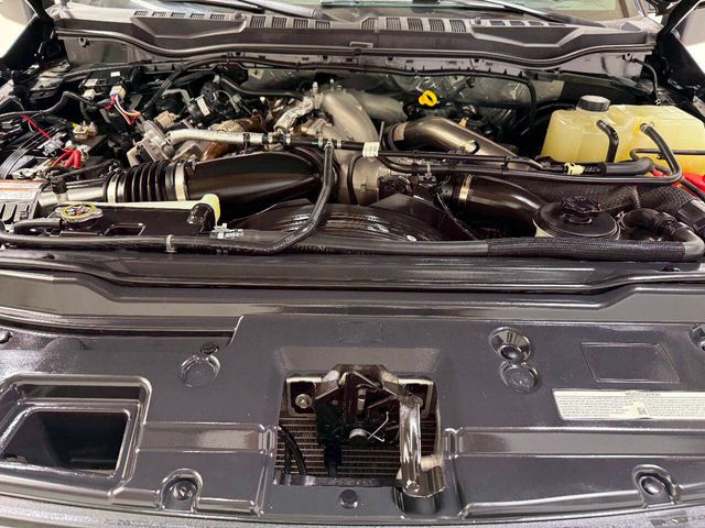 2022 Ford F-250 Super Duty Lariat 4x4 4dr Crew Cab 6.8 ft. SB Pickup | Houston, TX | Houston Auto Credit