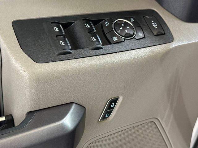 2022 Ford F-250 Super Duty XLT 4x4 4dr Crew Cab 6.8 ft. SB Pickup | Houston, TX | Houston Auto Credit