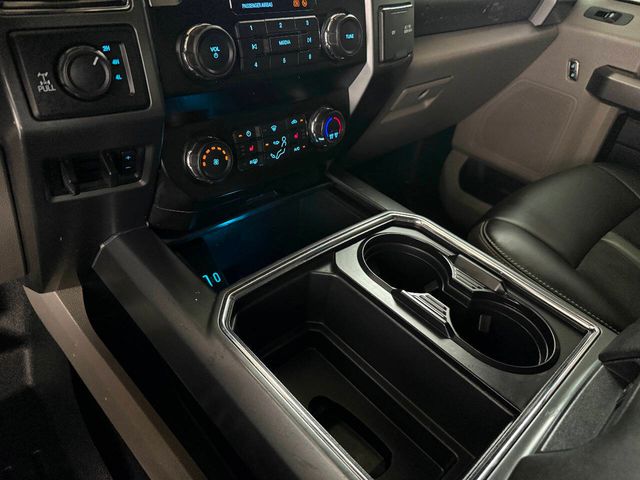 2022 Ford F-250 Super Duty XLT 4x4 4dr Crew Cab 6.8 ft. SB Pickup | Houston, TX | Houston Auto Credit