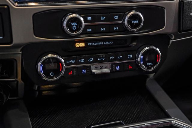 2022 Ford F-350 Super Duty Platinum FX4 BDS Lift 24" Hostile 37" R/T 1 OWNER | Dallas, TX | East Dallas Diesel