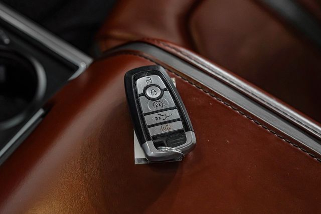 2022 Ford F-350 Super Duty Platinum FX4 BDS Lift 24" Hostile 37" R/T 1 OWNER | Dallas, TX | East Dallas Diesel