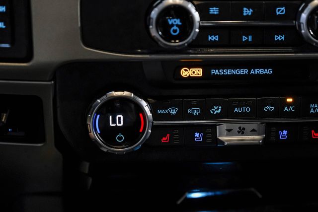 2022 Ford F-350 Super Duty Lariat | Dallas, TX | East Dallas Diesel