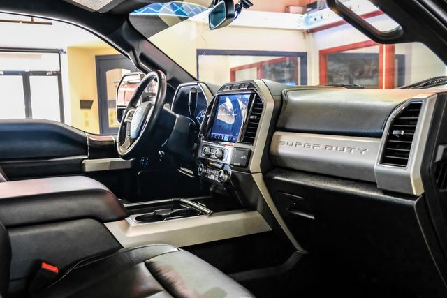 2022 Ford F-350 Super Duty Lariat