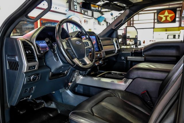 2022 Ford F-350 Super Duty Platinum