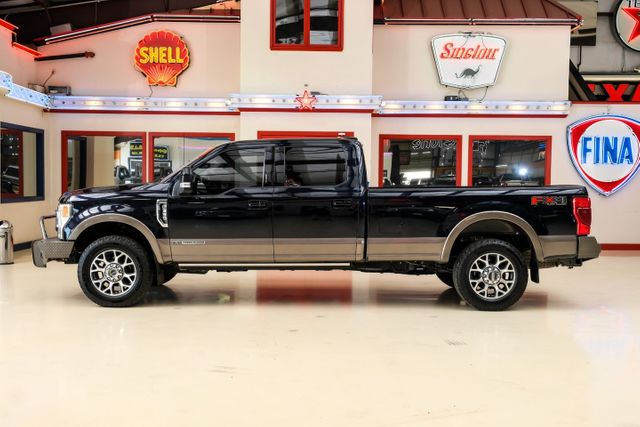 2022 Ford F-350 Super Duty Lariat | Addison, TX | Mr Car Guys