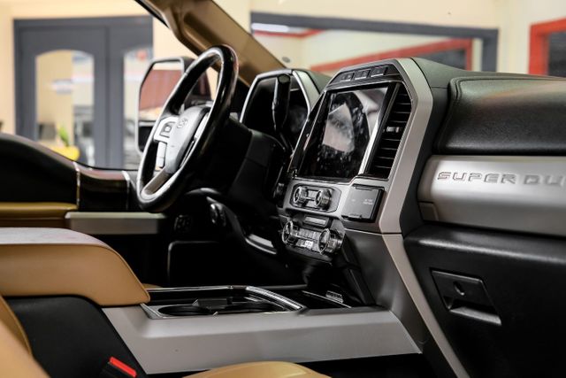 2022 Ford F-350 Super Duty Lariat | Addison, TX | Mr Car Guys