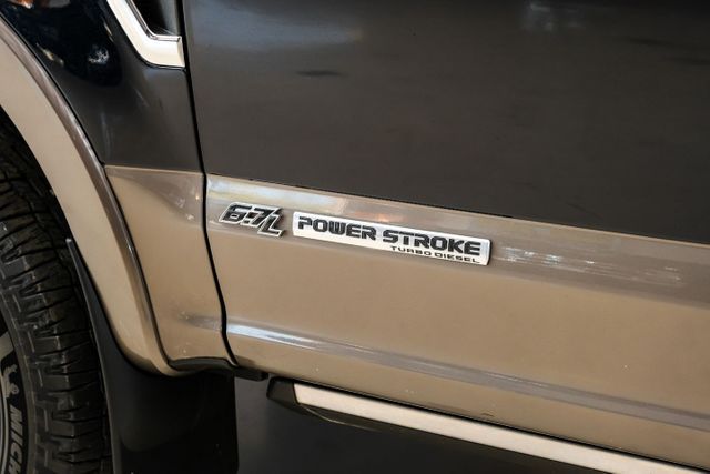 2022 Ford F-350 Super Duty Lariat | Addison, TX | Mr Car Guys