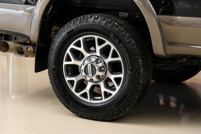 2022 Ford F-350 Super Duty Lariat | Addison, TX | Mr Car Guys