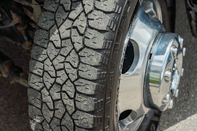 2022 Ford F-350 Super Duty XL STX 4X4 FX4 / 7.3L GAS V8 / HEAVILY OPTIONED | Austin, TX | Rocky Mountain Truck Stop Austin