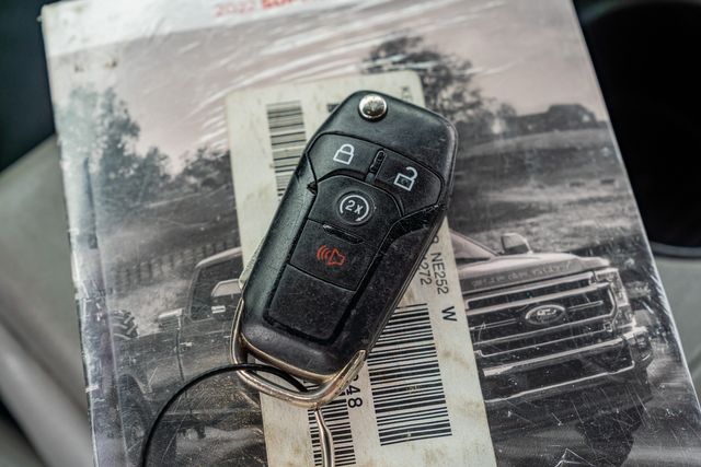 2022 Ford F-350 Super Duty XL STX 4X4 FX4 / 7.3L GAS V8 / HEAVILY OPTIONED | Austin, TX | Rocky Mountain Truck Stop Austin