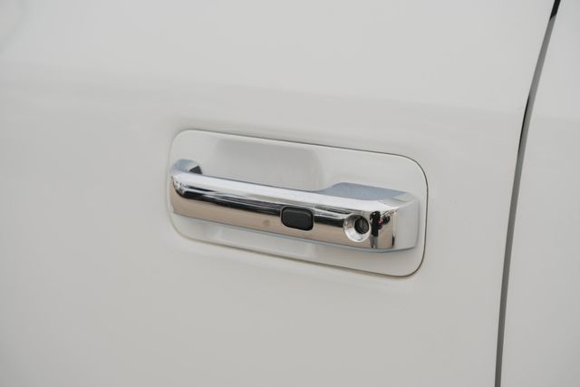 2022 Ford F-350 Super Duty Lariat ULTIMATE FX4 / LOADED / BIG SCREEN | Austin, TX | Rocky Mountain Truck Stop Austin