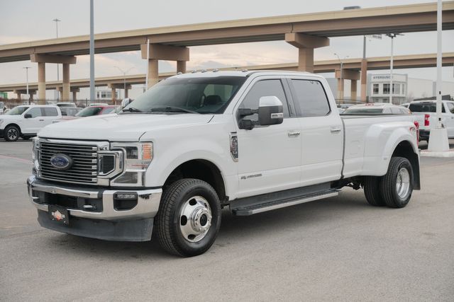 2022 Ford F-350 Super Duty Lariat ULTIMATE FX4 / LOADED / BIG SCREEN | Austin, TX | Rocky Mountain Truck Stop Austin