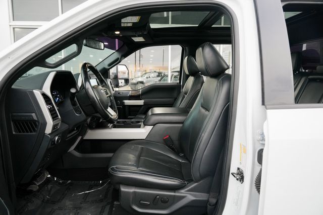 2022 Ford F-350 Super Duty Lariat ULTIMATE FX4 / LOADED / BIG SCREEN | Austin, TX | Rocky Mountain Truck Stop Austin