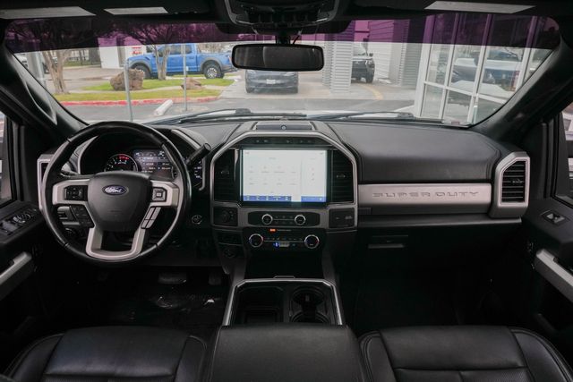 2022 Ford F-350 Super Duty Lariat ULTIMATE FX4 / LOADED / BIG SCREEN | Austin, TX | Rocky Mountain Truck Stop Austin