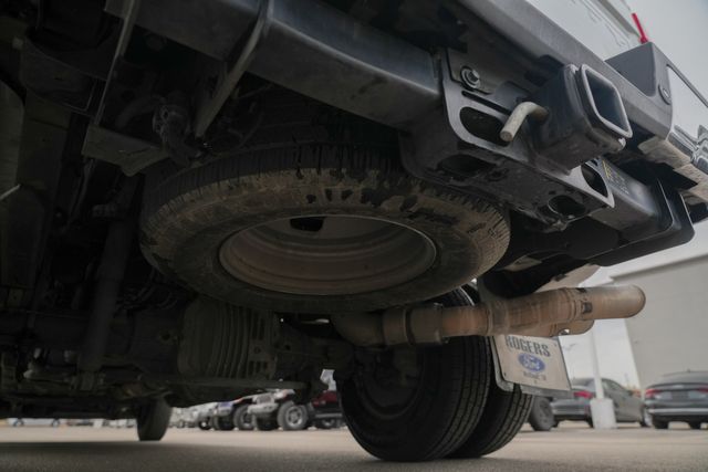 2022 Ford F-350 Super Duty Lariat ULTIMATE FX4 / LOADED / BIG SCREEN | Austin, TX | Rocky Mountain Truck Stop Austin