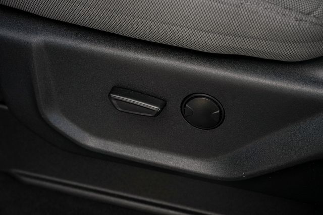 2022 Ford F-350 Super Duty XLT FX4 / DIESEL 4X4 LONG BED DRW CREW CAB 1-OWNER | Austin, TX | Rocky Mountain Truck Stop Austin 2022 Ford F-350 Super Duty XLT FX4 / DIESEL 4X4 LONG BED DRW CREW CAB 1-OWNER | Austin, TX | Rocky Mountain Truck Stop Austin