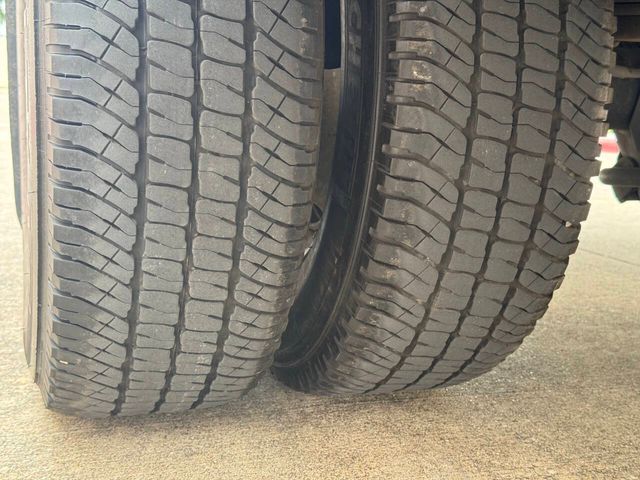 2022 Ford F-350 Super Duty XL 4x4 4dr Crew Cab 8 ft. LB DRW Pickup | Houston, TX | Houston Auto Credit 2022 Ford F-350 Super Duty XL 4x4 4dr Crew Cab 8 ft. LB DRW Pickup | Houston, TX | Houston Auto Credit