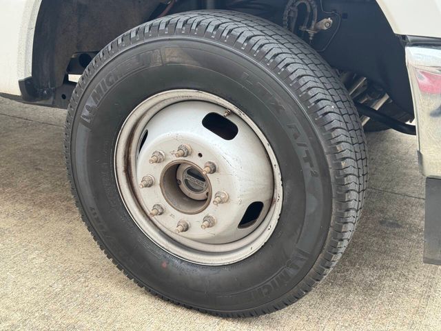 2022 Ford F-350 Super Duty XL 4x4 4dr Crew Cab 8 ft. LB DRW Pickup | Houston, TX | Houston Auto Credit 2022 Ford F-350 Super Duty XL 4x4 4dr Crew Cab 8 ft. LB DRW Pickup | Houston, TX | Houston Auto Credit