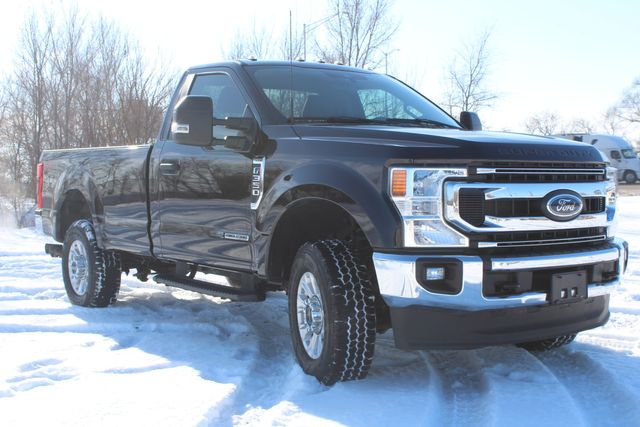 2022 Ford F-350 Super Duty Diesel 4x4 XLT | Roscoe, IL | Autoland Outlets 2022 Ford F-350 Super Duty Diesel 4x4 XLT | Roscoe, IL | Autoland Outlets