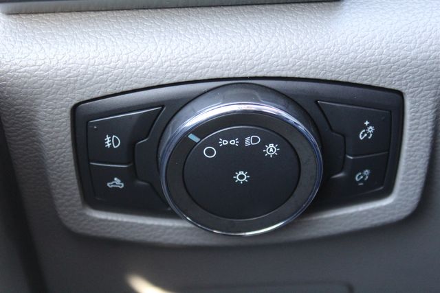 2022 Ford F-350 Super Duty Diesel 4x4 XLT | Roscoe, IL | Autoland Outlets 2022 Ford F-350 Super Duty Diesel 4x4 XLT | Roscoe, IL | Autoland Outlets